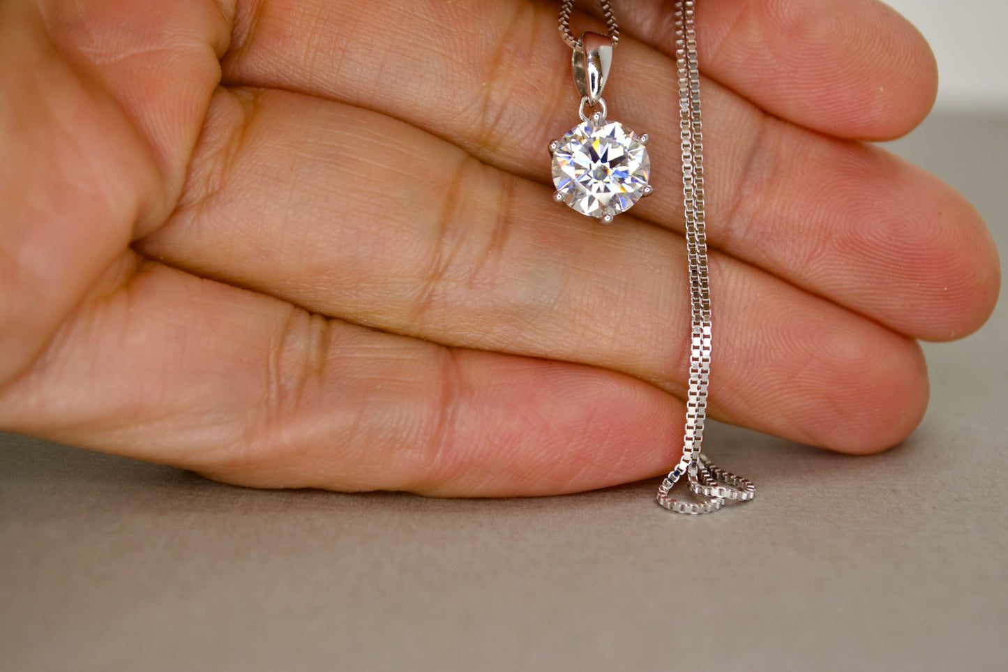 Moissanite Diamond Pendant Necklace 1 & 2 Carat Dazzling , 925 Sterling Silver, D Colour VVSI Clarity, genuine stone, certificate included.