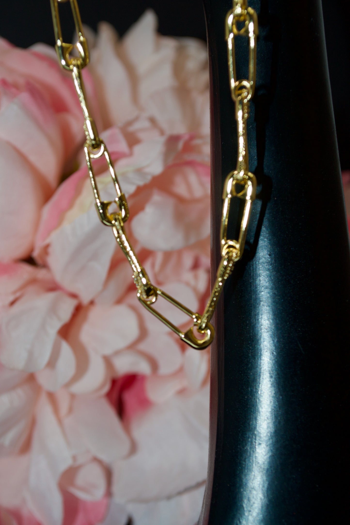 Safety Pin Gold Color with Micro Pave Zirconia, Link Chain 32+8cm, 2024 Trendy Summer Must-Have for Fashionistas.