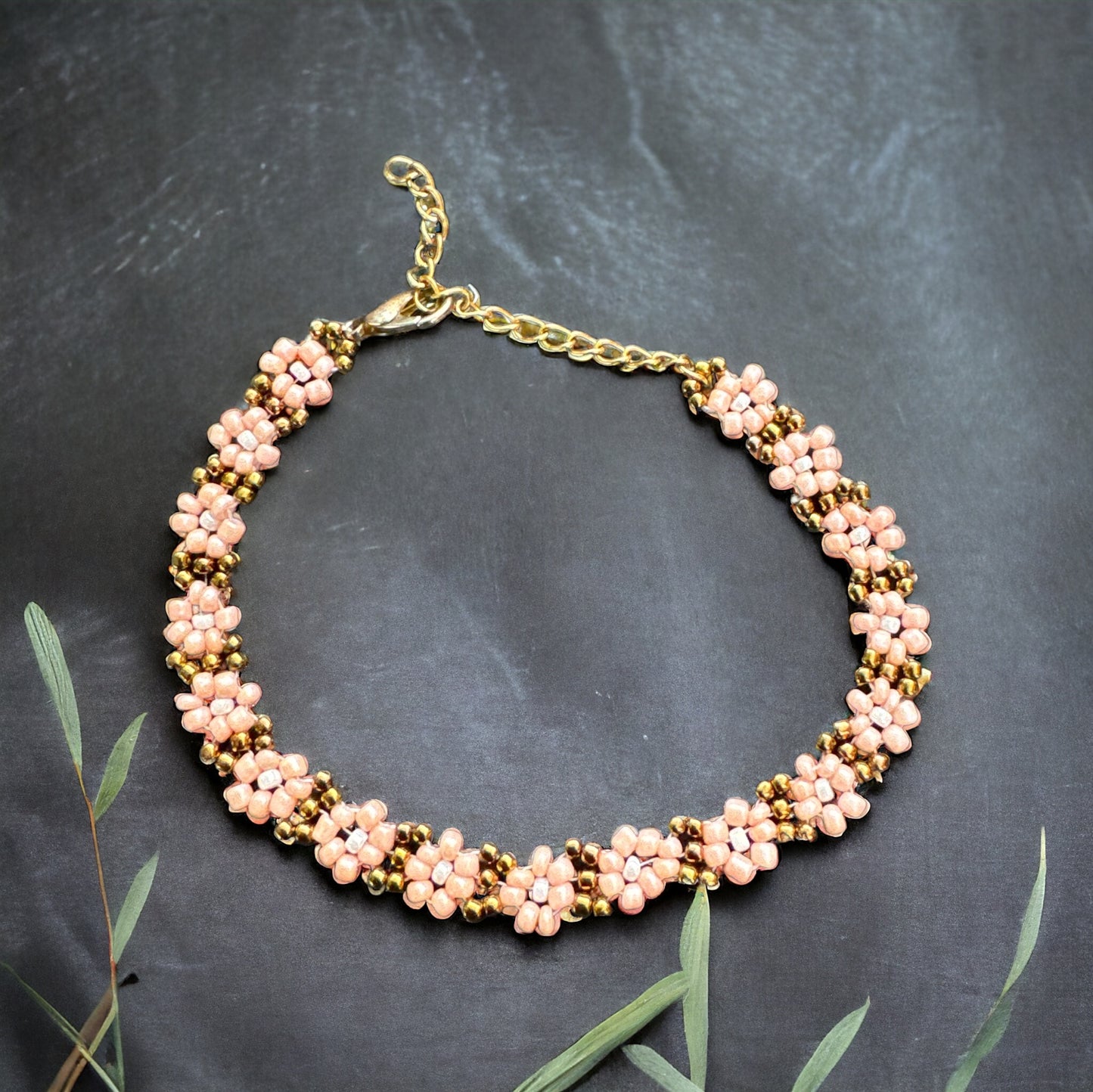 Daisy Flower Bracelet.  Lobster Clasp, Various Colors, Fits 6.5-8 In Wrists. Handmade by Gigis.