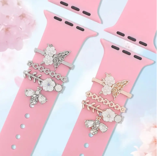 Dijes decorativos para correas de reloj. Se adapta a las bandas Apple Silicone y FitBit. 20-22 mm de ancho. Gran idea para un regalo.