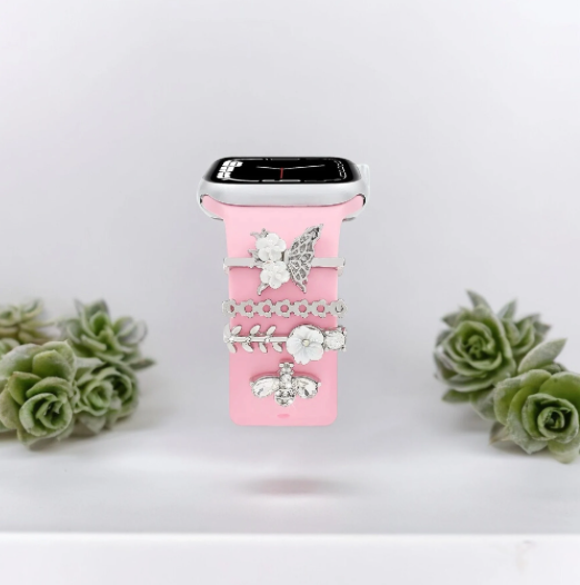 Dijes decorativos para correas de reloj. Se adapta a las bandas Apple Silicone y FitBit. 20-22 mm de ancho. Gran idea para un regalo.