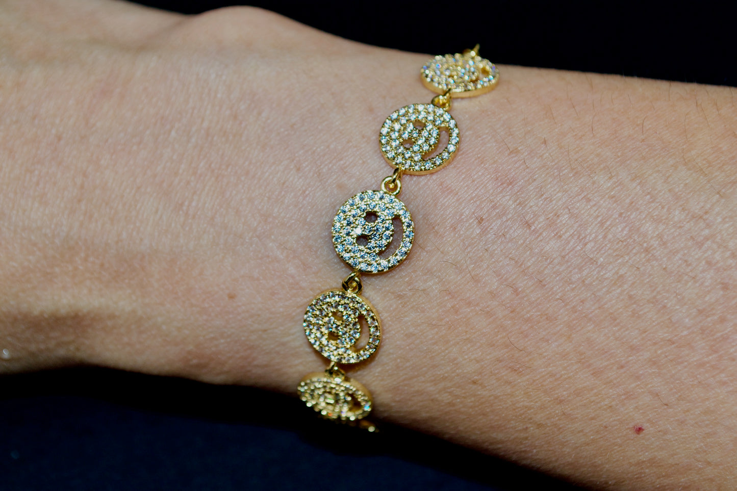 Happy Vibes. Smiley Face, Gold-Plated, Silver Bracelet, Features Cubic Zirconia Detailing. Positive Vibes.  2024 Summer Must-Have Trend. Adjustable, Fashionista