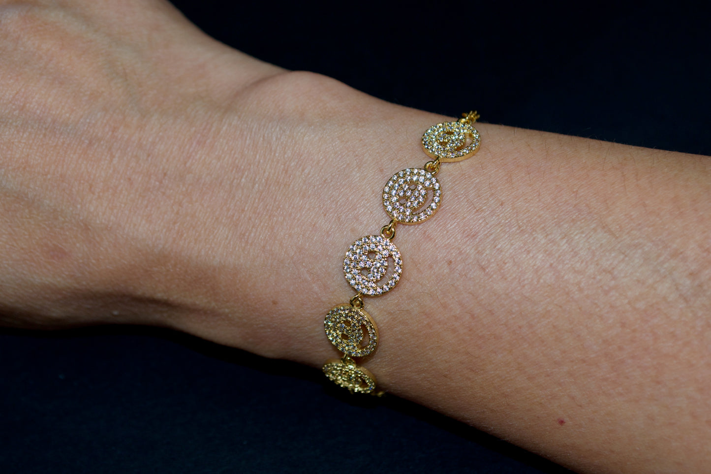 Happy Vibes. Smiley Face, Gold-Plated, Silver Bracelet, Features Cubic Zirconia Detailing. Positive Vibes.  2024 Summer Must-Have Trend. Adjustable, Fashionista