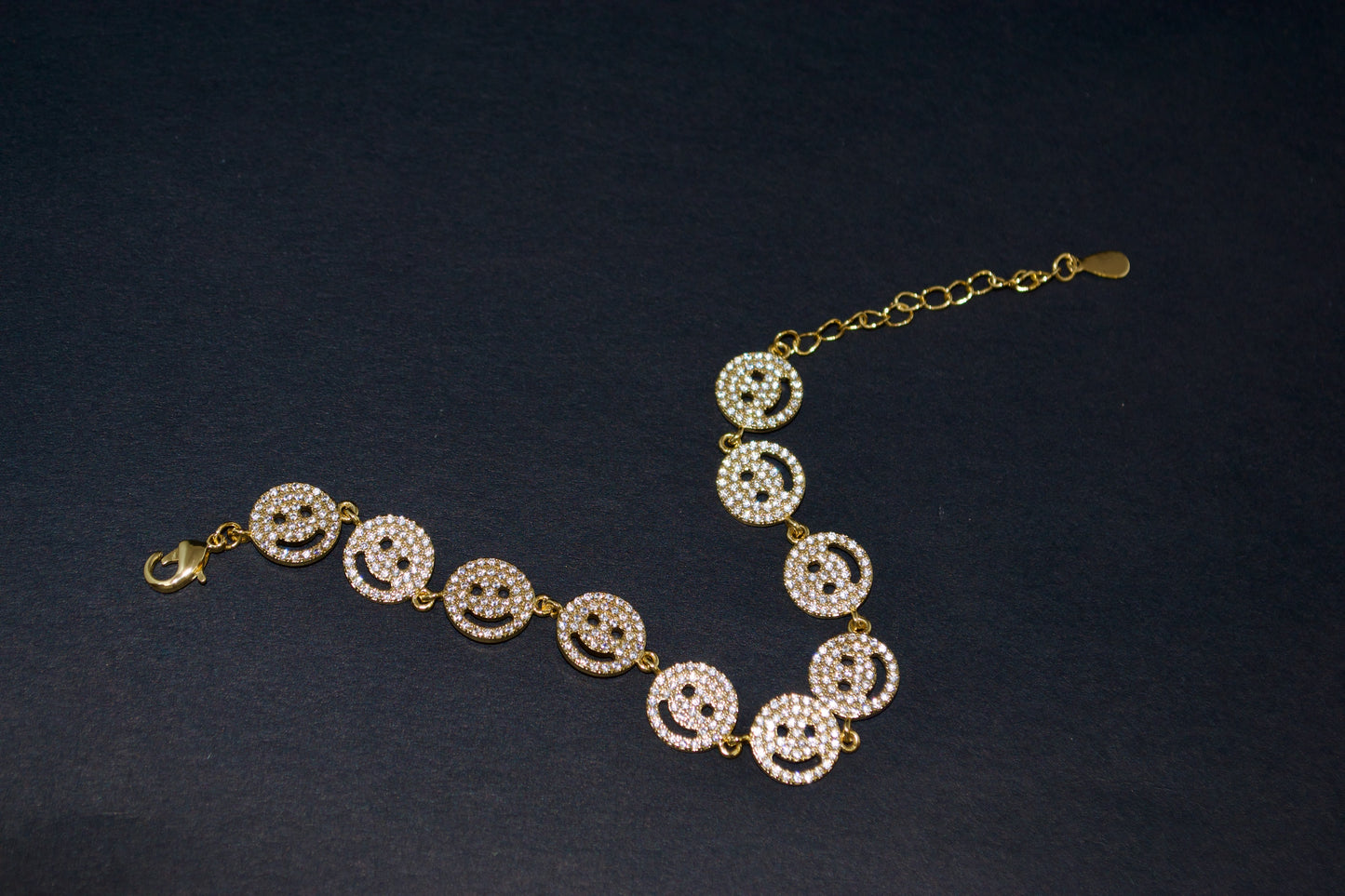 Happy Vibes. Smiley Face, Gold-Plated, Silver Bracelet, Features Cubic Zirconia Detailing. Positive Vibes.  2024 Summer Must-Have Trend. Adjustable, Fashionista
