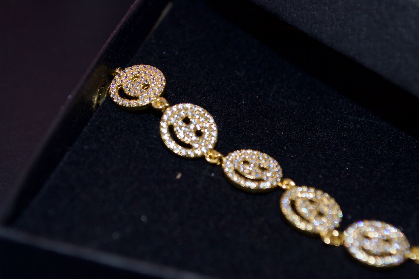Happy Vibes. Smiley Face, Gold-Plated, Silver Bracelet, Features Cubic Zirconia Detailing. Positive Vibes.  2024 Summer Must-Have Trend. Adjustable, Fashionista